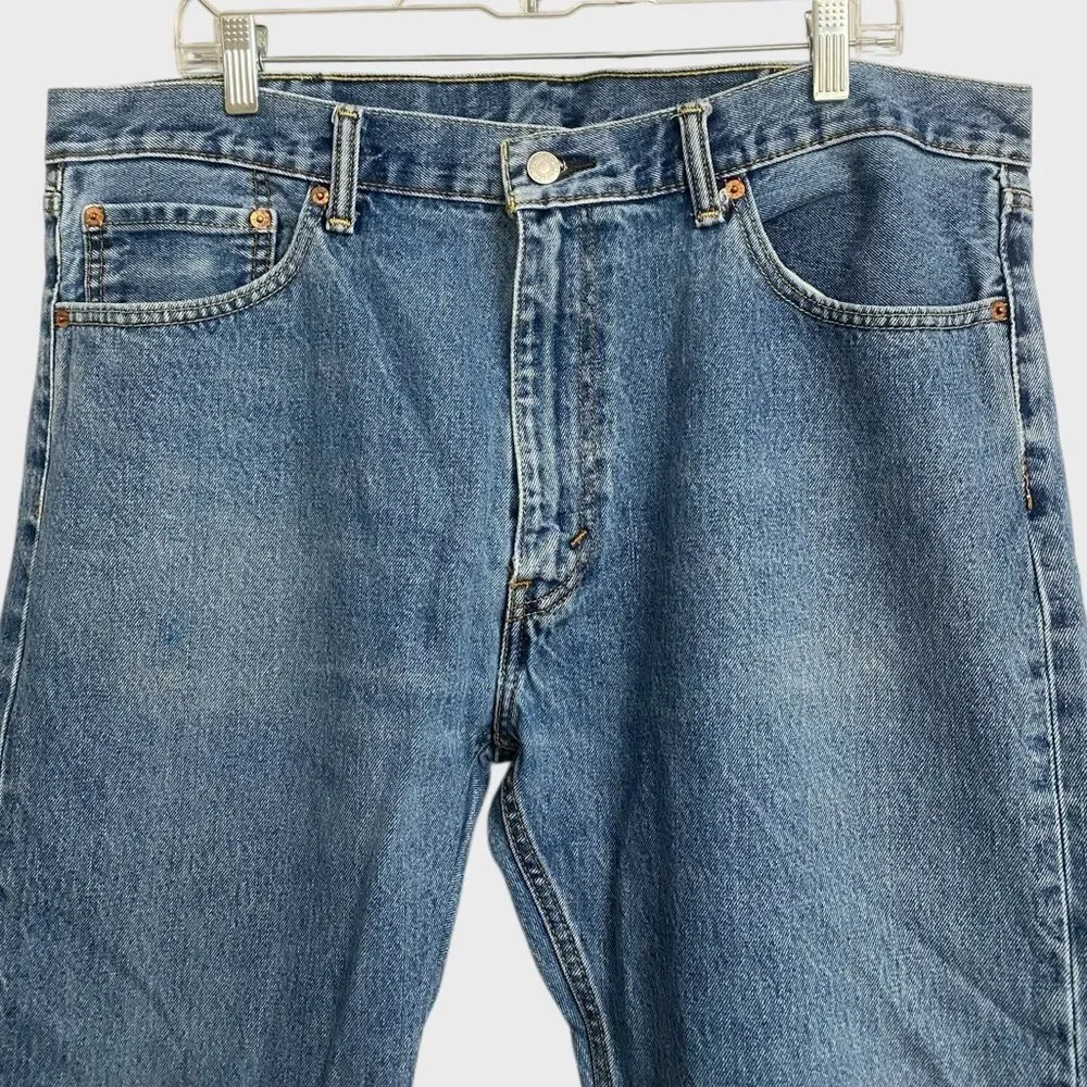 Levi's Men's 505 Regular Fit Non-Stretch Jeans Size 40x30 Medium Wash Streetwear
